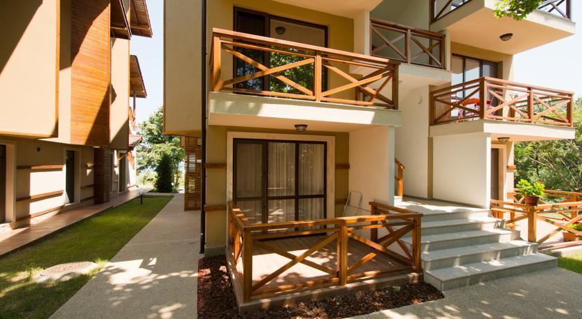Holiday Village Лозенець Екстер'єр фото