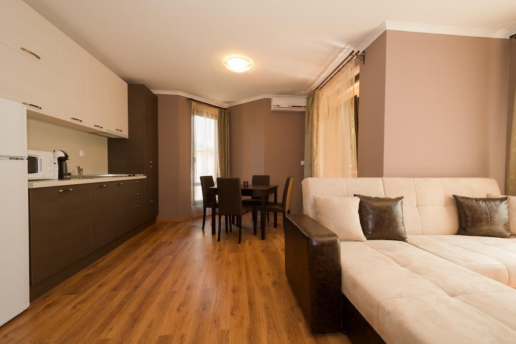 Holiday Village Лозенець Екстер'єр фото
